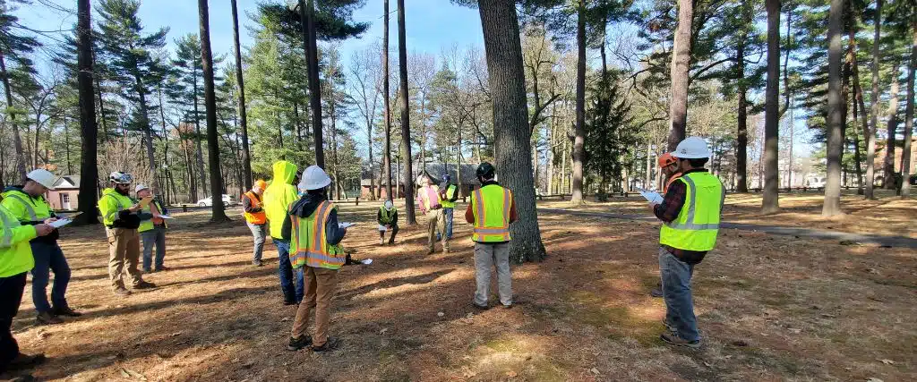 The Importance of Choosing a Reputable Tree Service Company (and How to Find One) 1 The Aspen Tree team taking part in training to increase knowledge and safety.